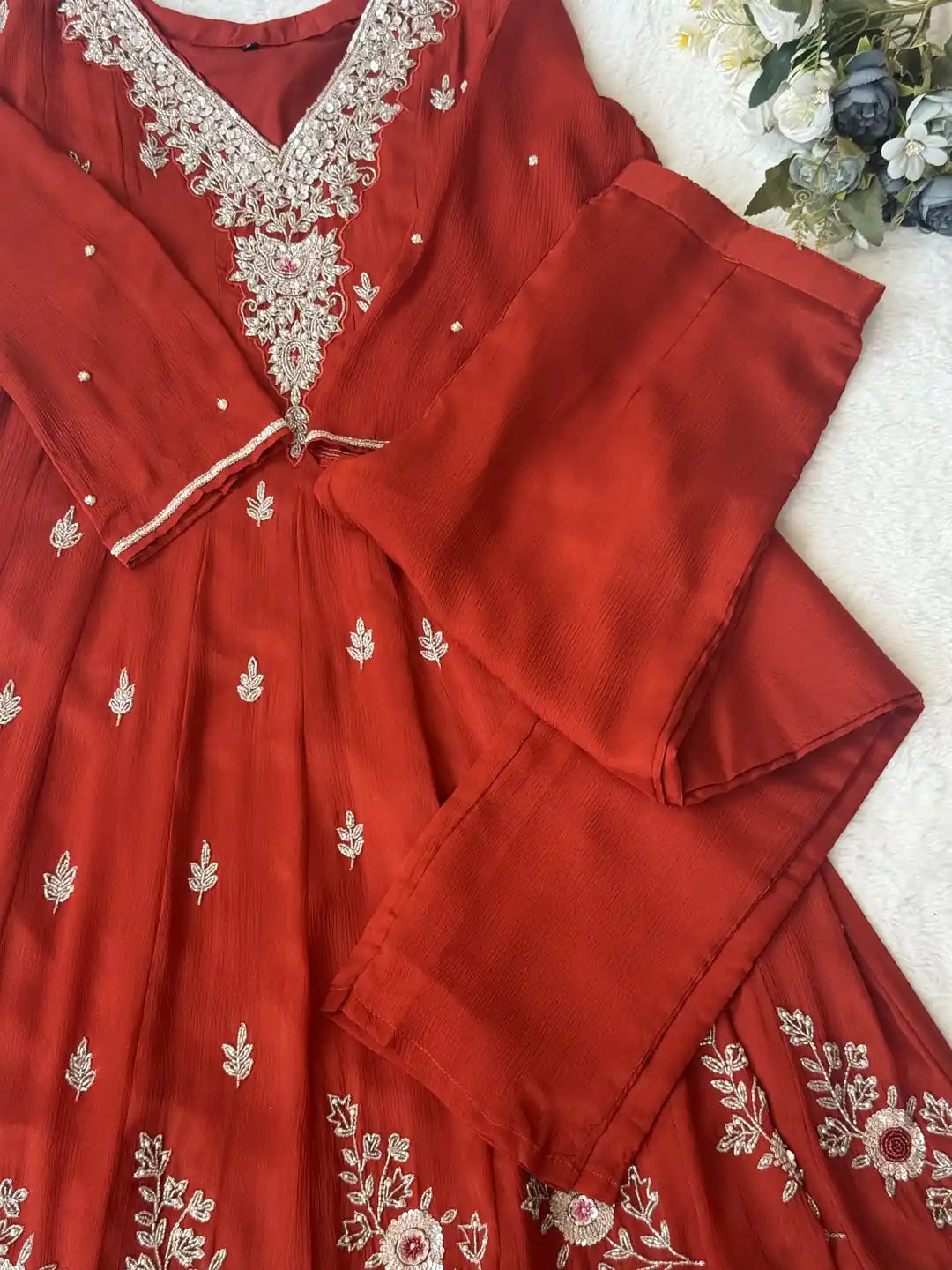 Premium chinnon gown set - AV0010