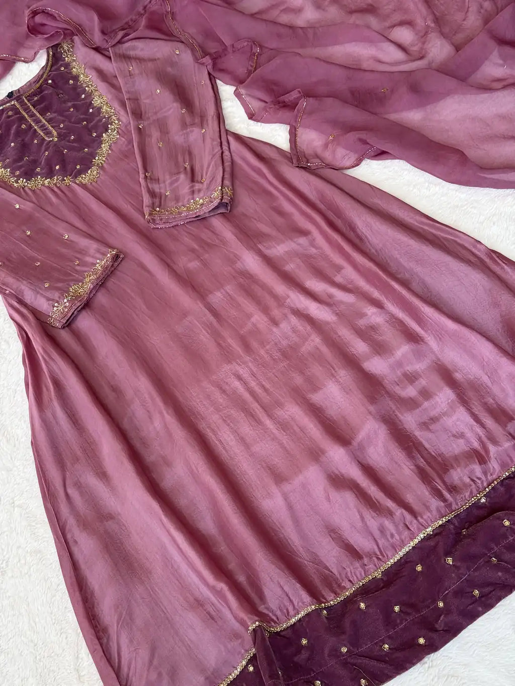 Velvet patch work suit set - AV0007